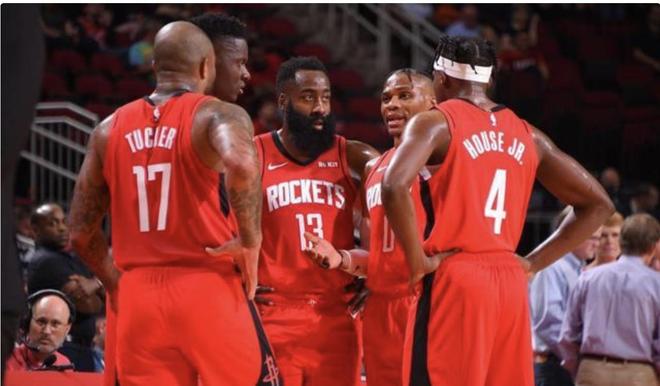 背身空当 背身空当